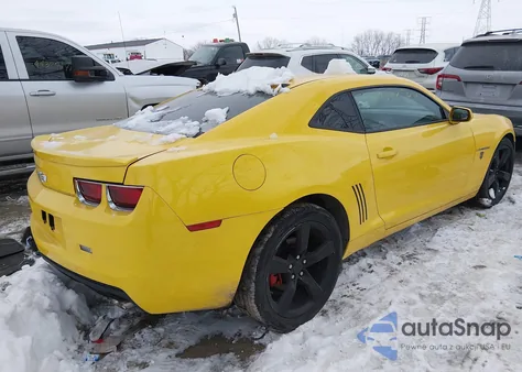 2013 Chevrolet Camaro 2Ls from USA, damaged, VIN 2G1FA1E38D9239218